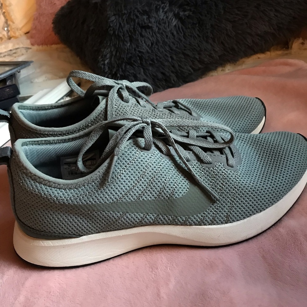 Nike Dualtone Racer Women’s Running Shoes